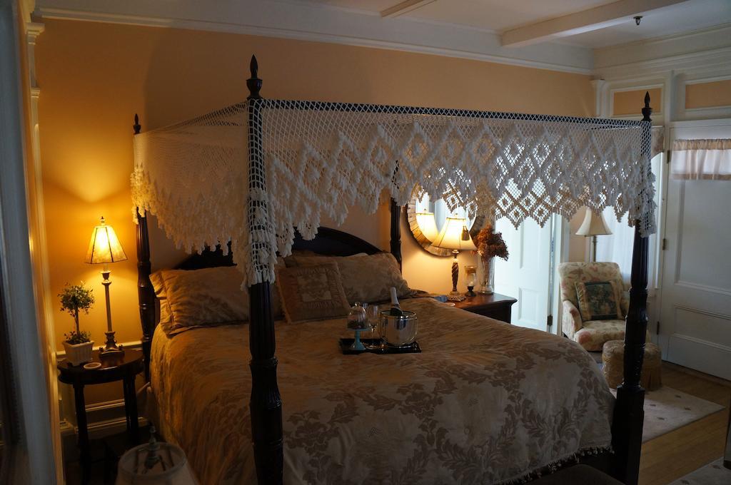 Silver Fountain Inn Dover Room photo